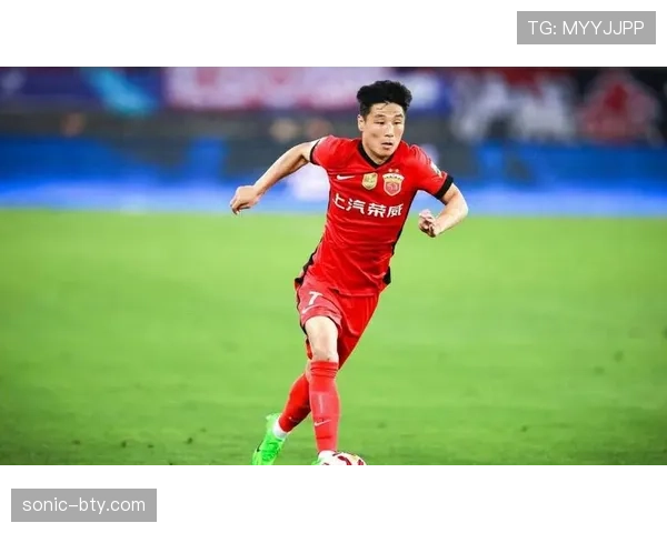武磊近期高位逼抢撕开防线，展现出色前锋角色转变助力联赛强强对话